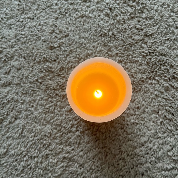 Fake Candle with Gold Glitter at Bottom - Picture 2 of 4